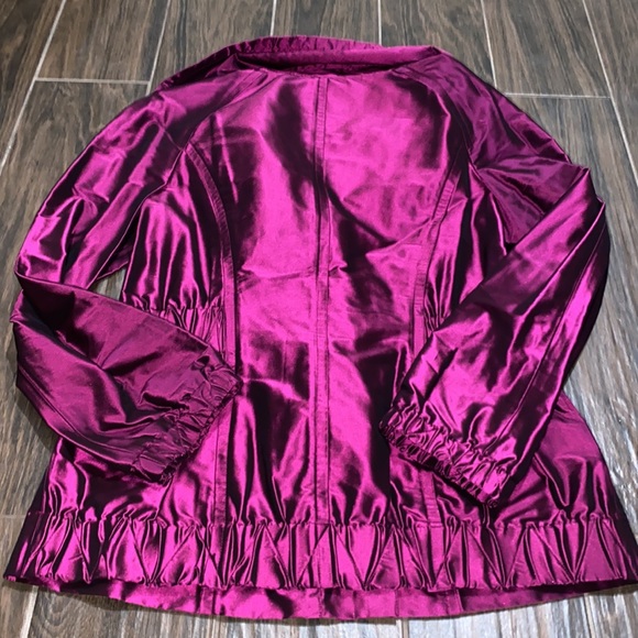 COPY - COPY - ST JOHN metallic color jacket - Picture 3 of 9